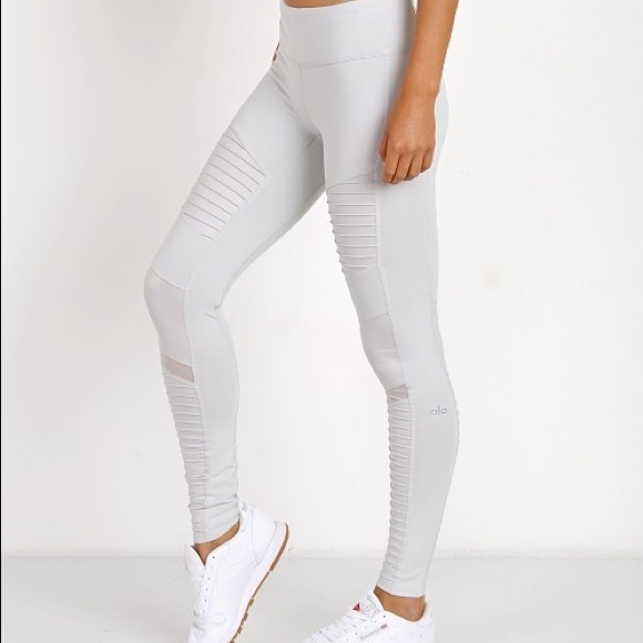 Alo Yoga Moto leggings size Xs - Picture 2 of 3